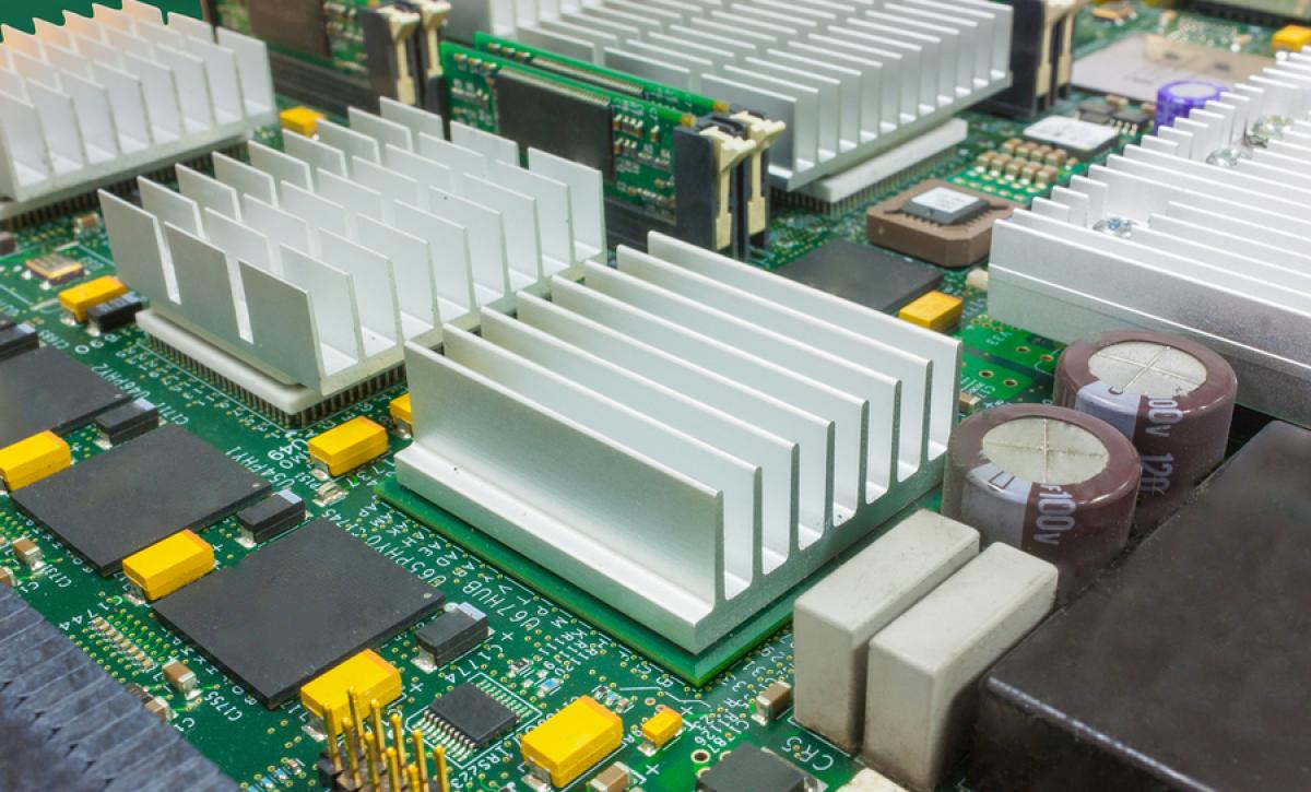 PCB circuit board heat dissispation