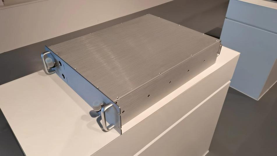 Brushing treatment for heat sinks